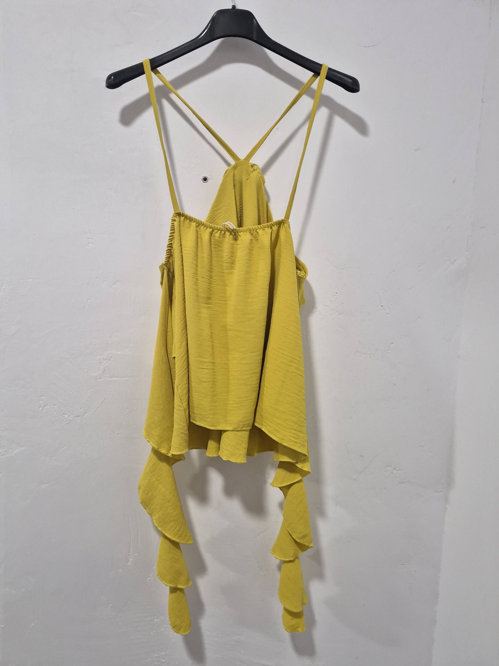 Blusa amarilla tirantes talla unica hasta la 44 - Imagen 2