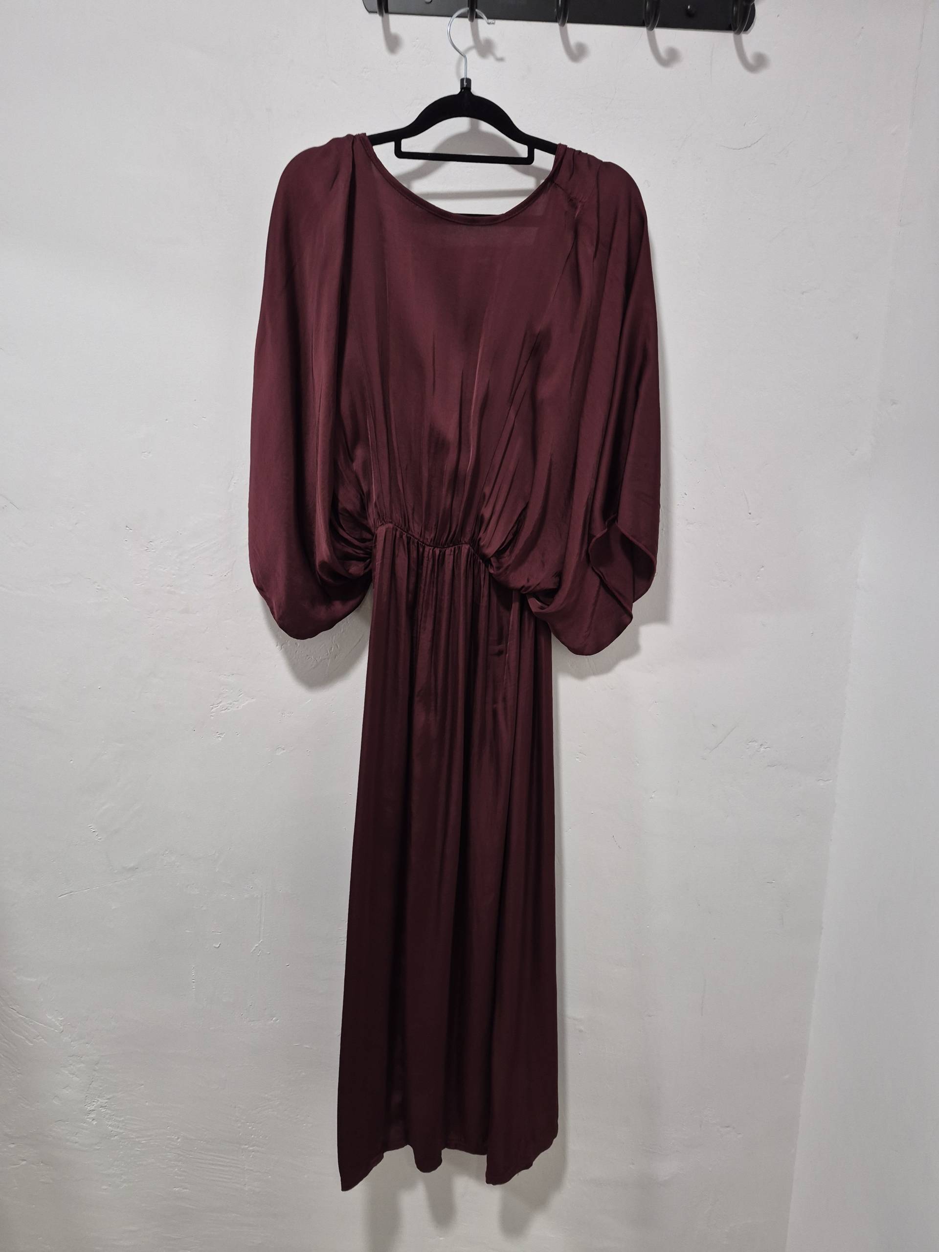 Vestido burdeos midi talla hasta la 46 - Imagen 2